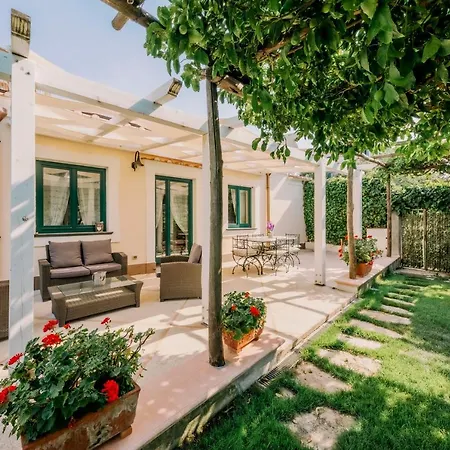 La Residenza House * 拉维罗
