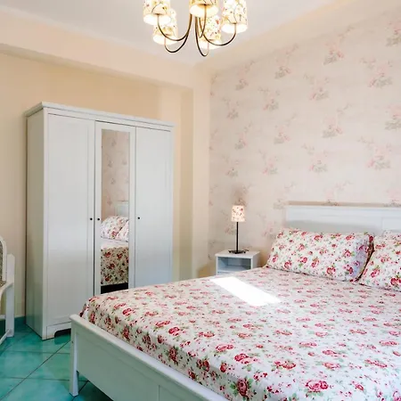 La Residenza House 度假居 拉维罗