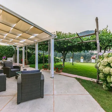 度假居 La Residenza House
